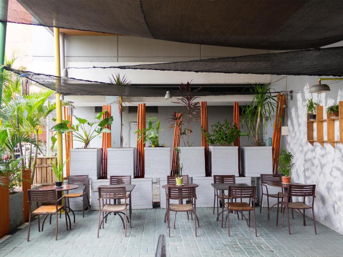 Hotel Pop! Kelapa Gading Jakarta